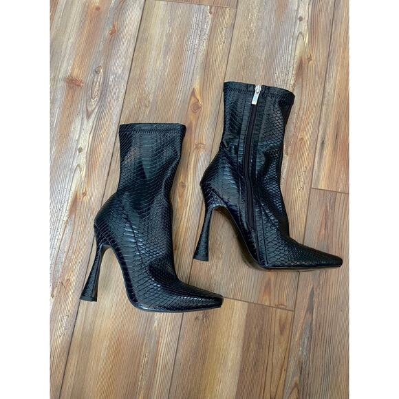 Azalea Wang Black Snakeskin Boots - Picture 1 of 6